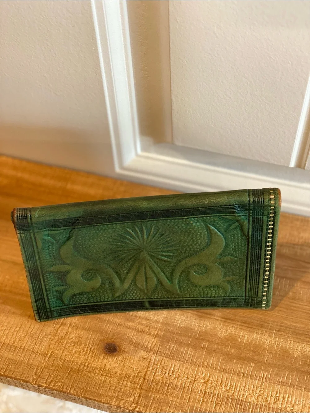 Vintage embossed Green Embossed Leather Wallet